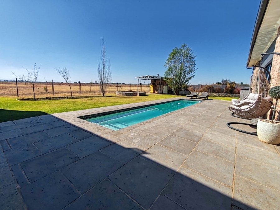 3 Bedroom Property for Sale in Grimbeeck Park North West